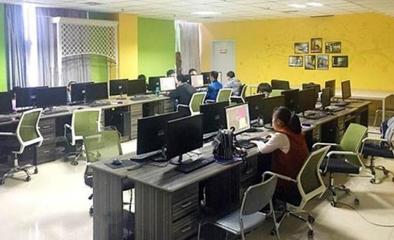 夫妻開傳媒培訓(xùn)學(xué)校的創(chuàng)業(yè)路